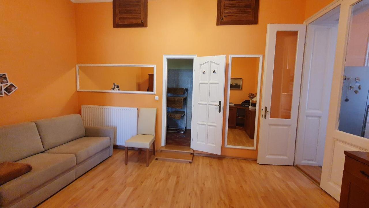 Casa Tajola Apartamento Kecskemét Exterior foto